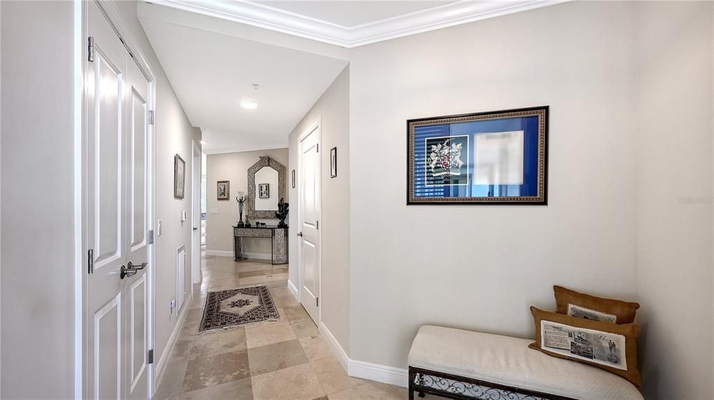 En Venta: $899,000 (3 camas, 2 baños, 2168 Pies cuadrados)