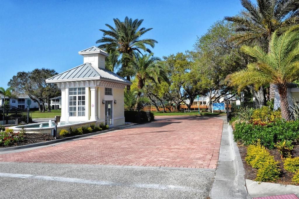 En Venta: $899,000 (3 camas, 2 baños, 2168 Pies cuadrados)