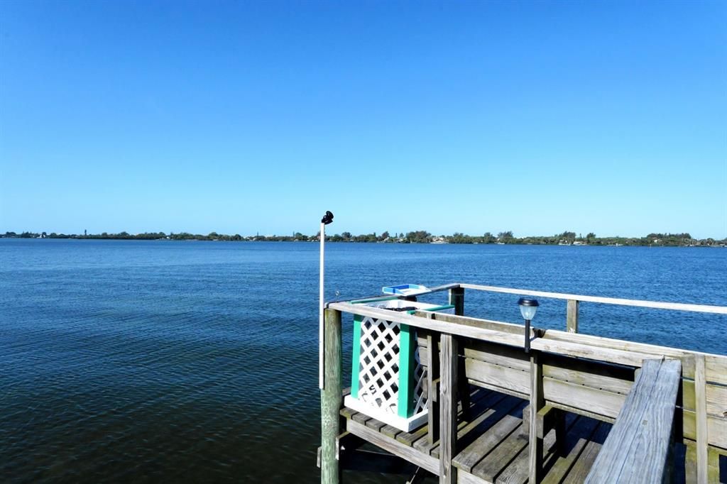 En Venta: $899,000 (3 camas, 2 baños, 2168 Pies cuadrados)