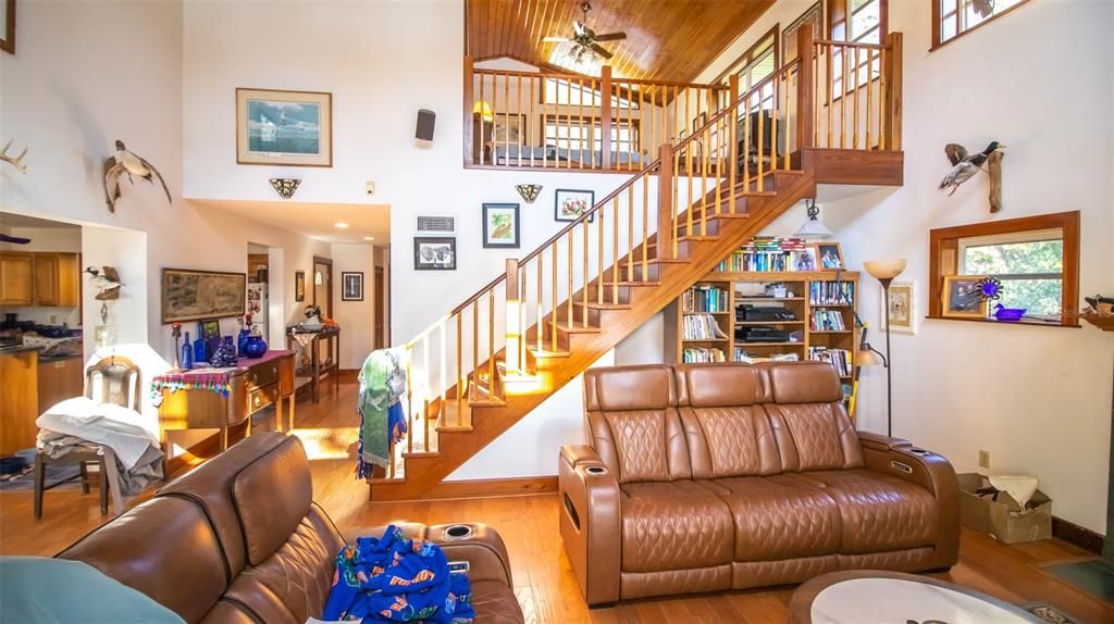 En Venta: $649,945 (3 camas, 2 baños, 1750 Pies cuadrados)