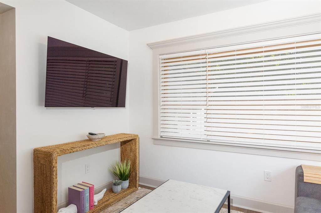 En Renta: $5,600 (4 camas, 2 baños, 1476 Pies cuadrados)