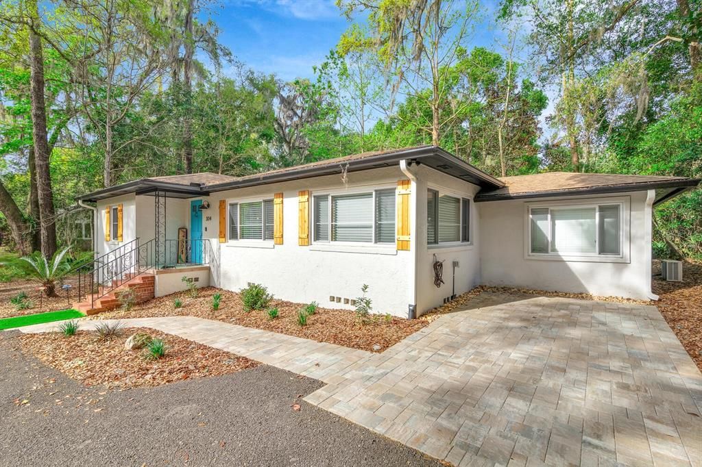 En Renta: $5,600 (4 camas, 2 baños, 1476 Pies cuadrados)