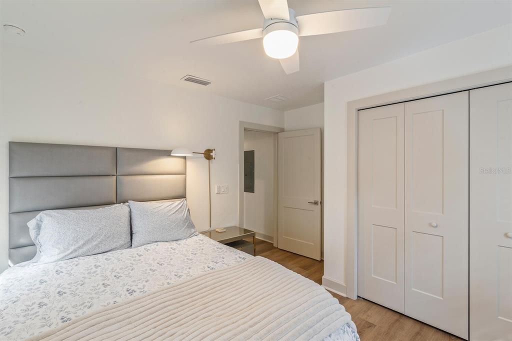 En Renta: $5,600 (4 camas, 2 baños, 1476 Pies cuadrados)