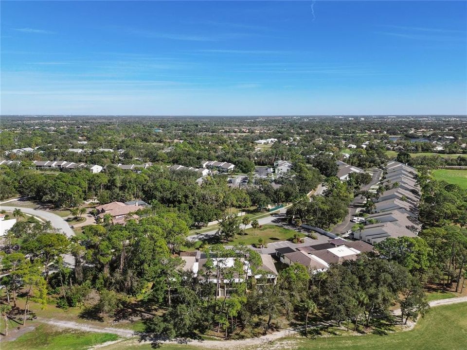 Active With Contract: $215,000 (2 beds, 2 baths, 1400 Square Feet)