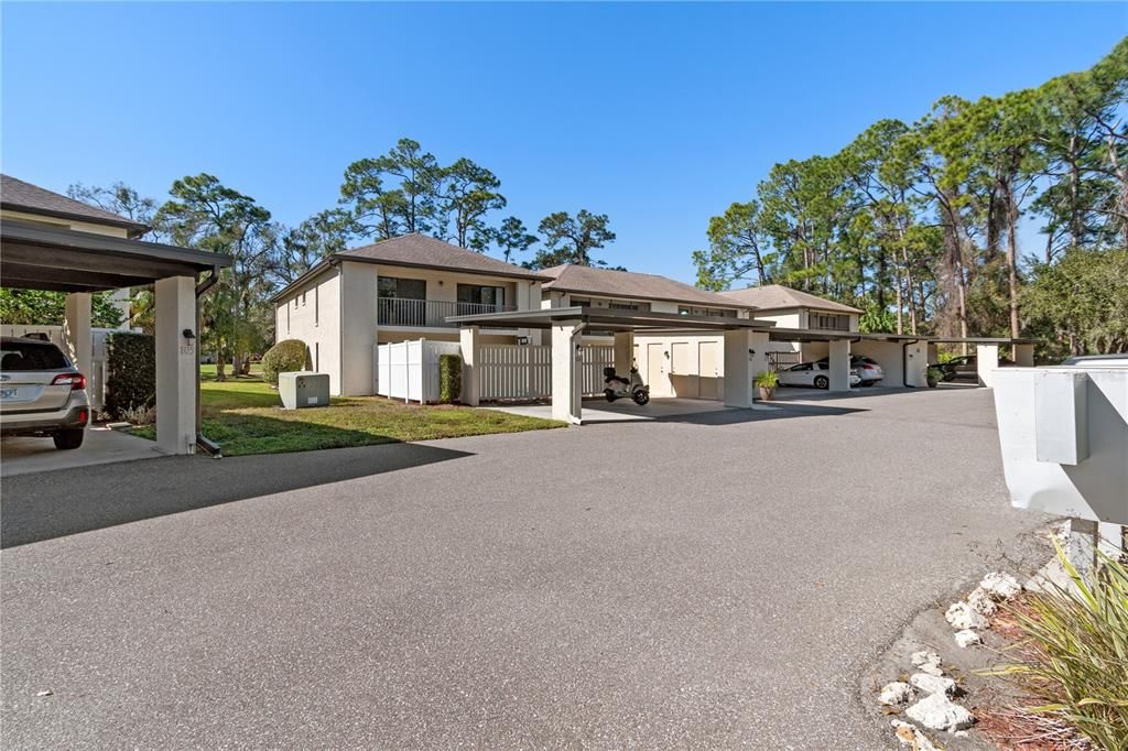 Active With Contract: $215,000 (2 beds, 2 baths, 1400 Square Feet)