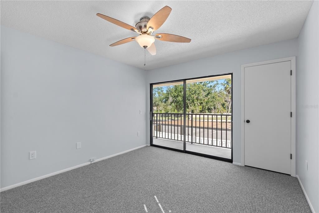 Active With Contract: $215,000 (2 beds, 2 baths, 1400 Square Feet)