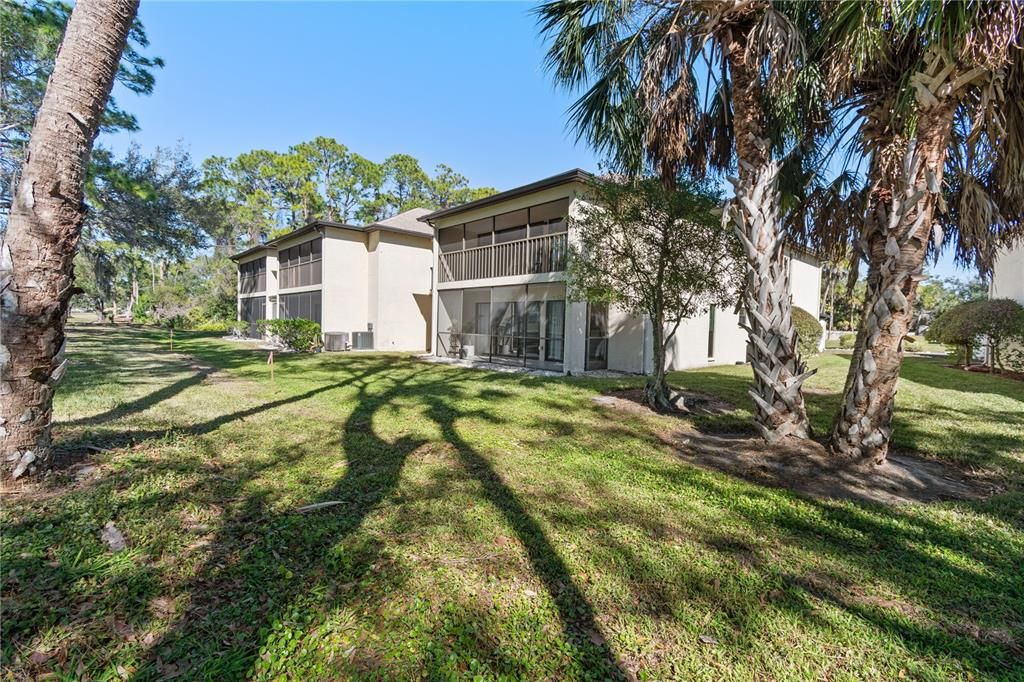 Active With Contract: $215,000 (2 beds, 2 baths, 1400 Square Feet)