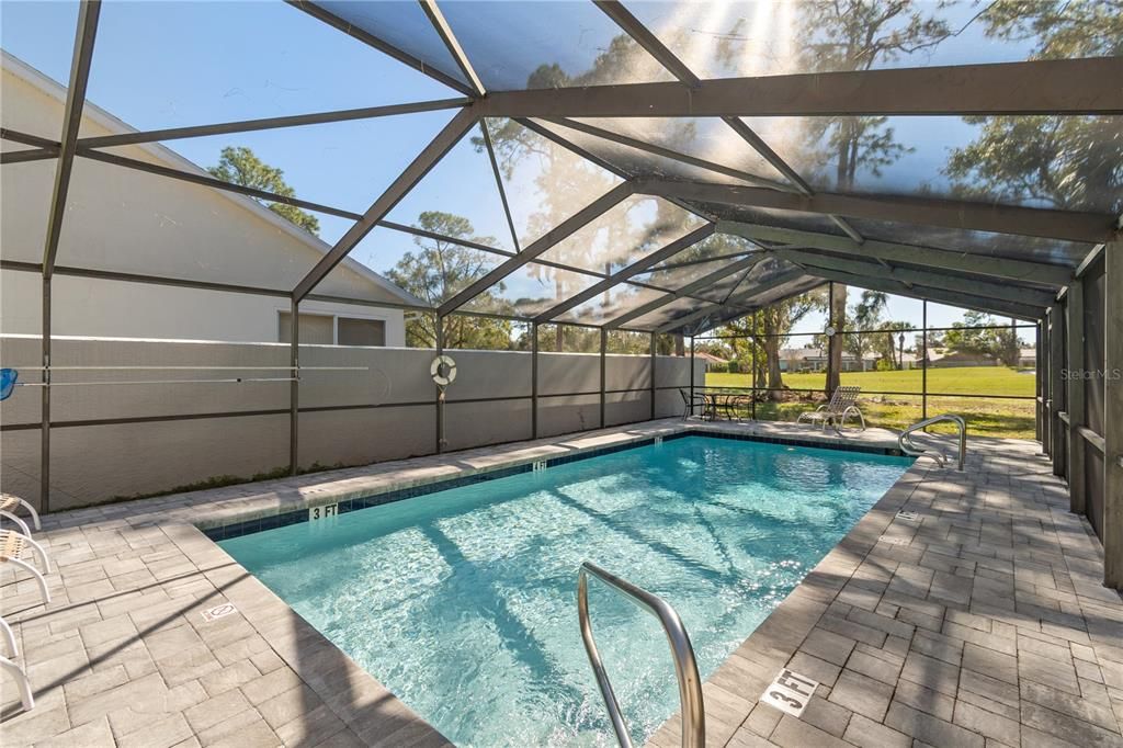 Active With Contract: $215,000 (2 beds, 2 baths, 1400 Square Feet)