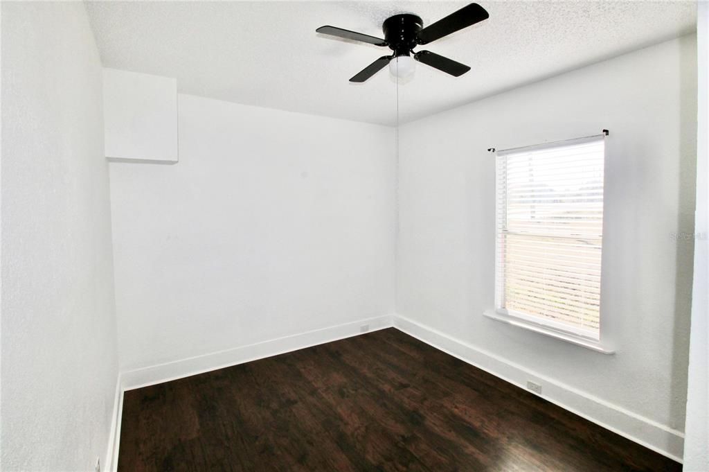 For Sale: $284,900 (0 beds, 0 baths, 1384 Square Feet)