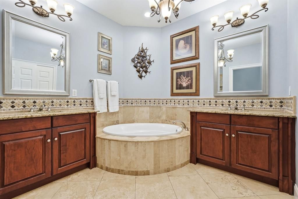 For Sale: $1,395,000 (3 beds, 3 baths, 2246 Square Feet)
