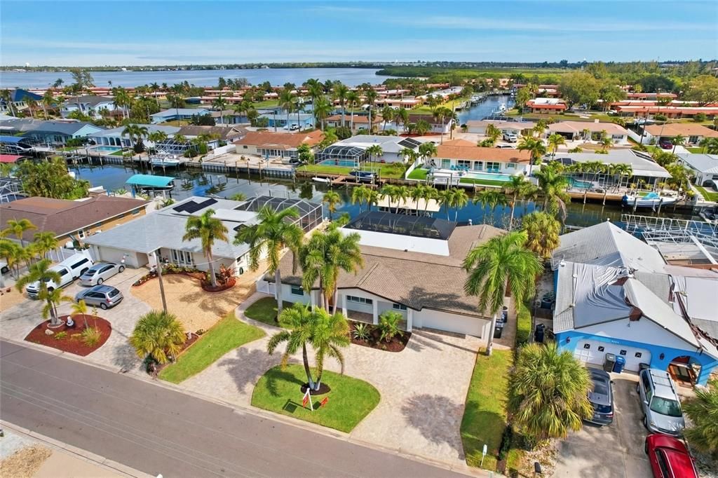 Activo con contrato: $1,599,000 (3 camas, 2 baños, 2193 Pies cuadrados)