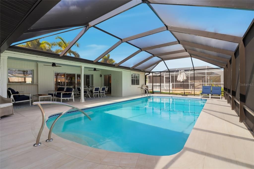 Activo con contrato: $1,599,000 (3 camas, 2 baños, 2193 Pies cuadrados)