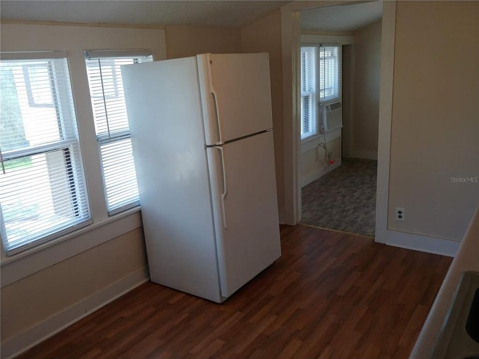 En Venta: $398,000 (6 camas, 0 baños, 2352 Pies cuadrados)