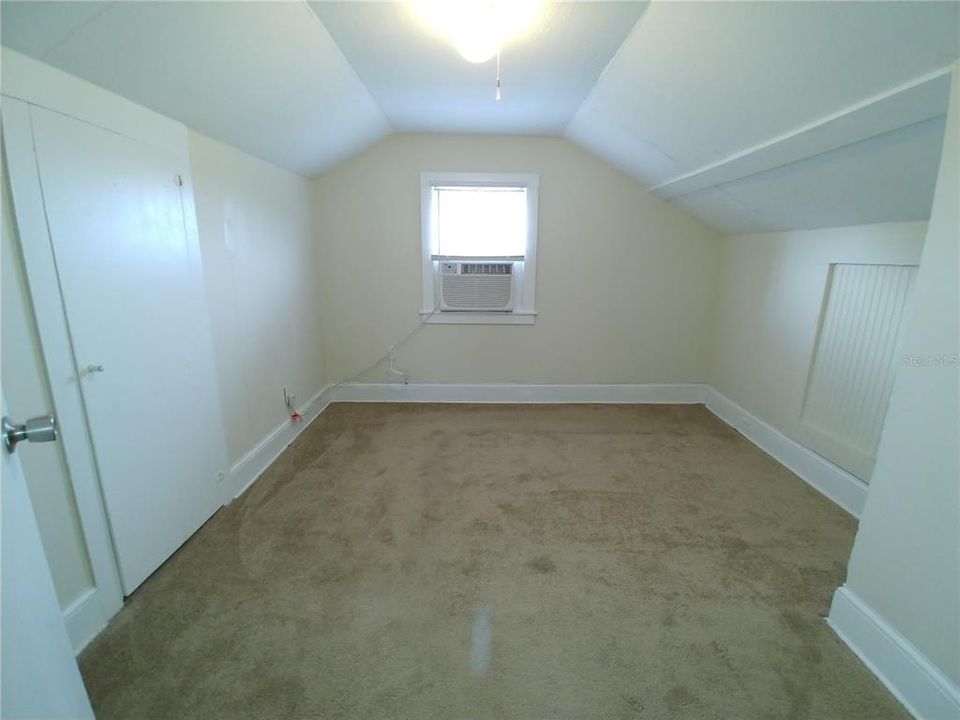 En Venta: $398,000 (6 camas, 0 baños, 2352 Pies cuadrados)