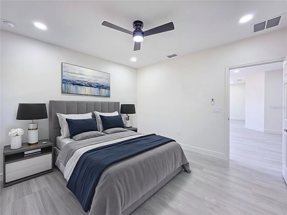 Active With Contract: $324,900 (3 beds, 2 baths, 1399 Square Feet)
