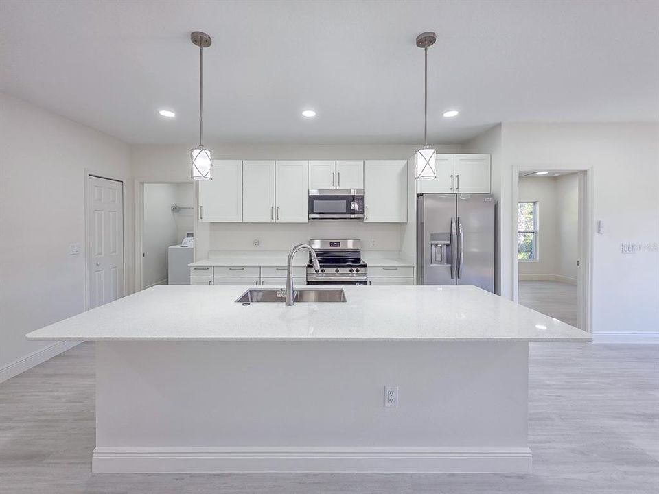 Active With Contract: $324,900 (3 beds, 2 baths, 1399 Square Feet)