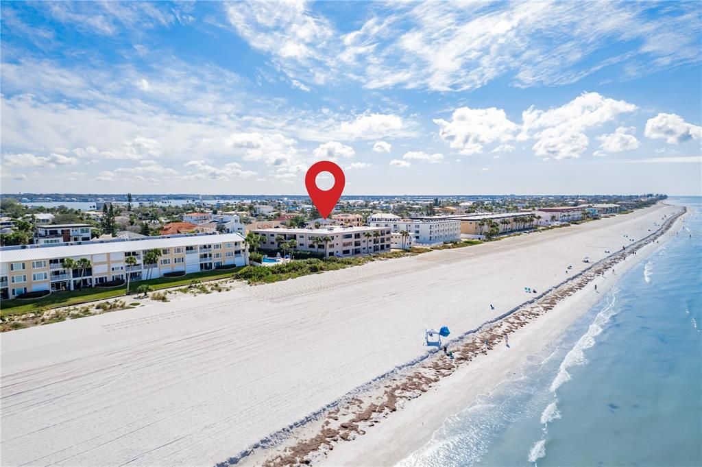 For Rent: $4,000 (2 beds, 2 baths, 1085 Square Feet)
