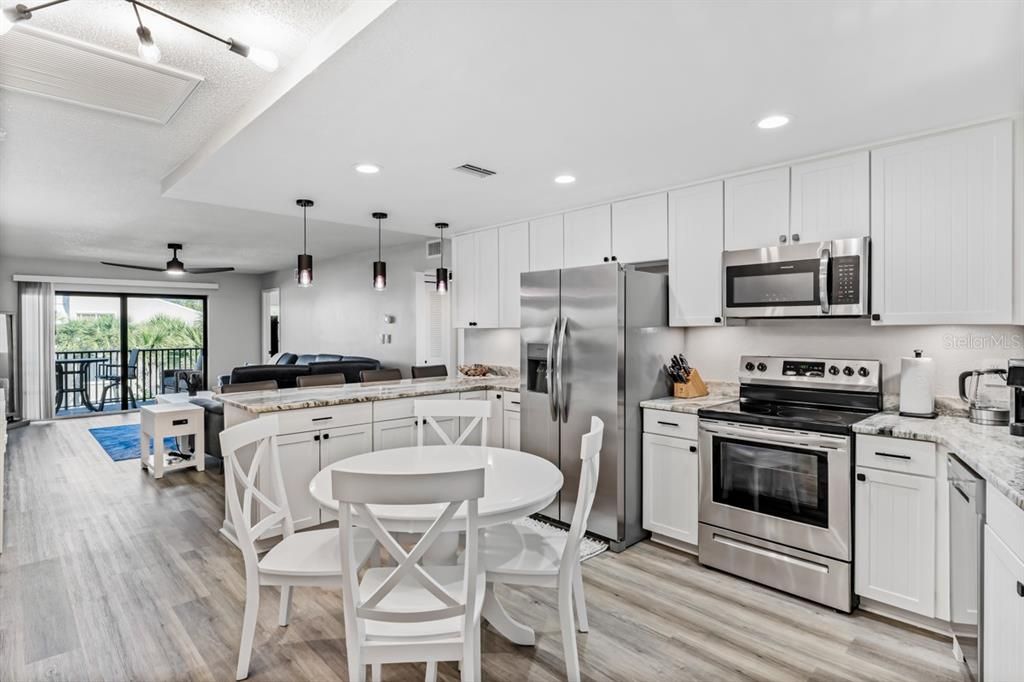 For Rent: $4,000 (2 beds, 2 baths, 1085 Square Feet)