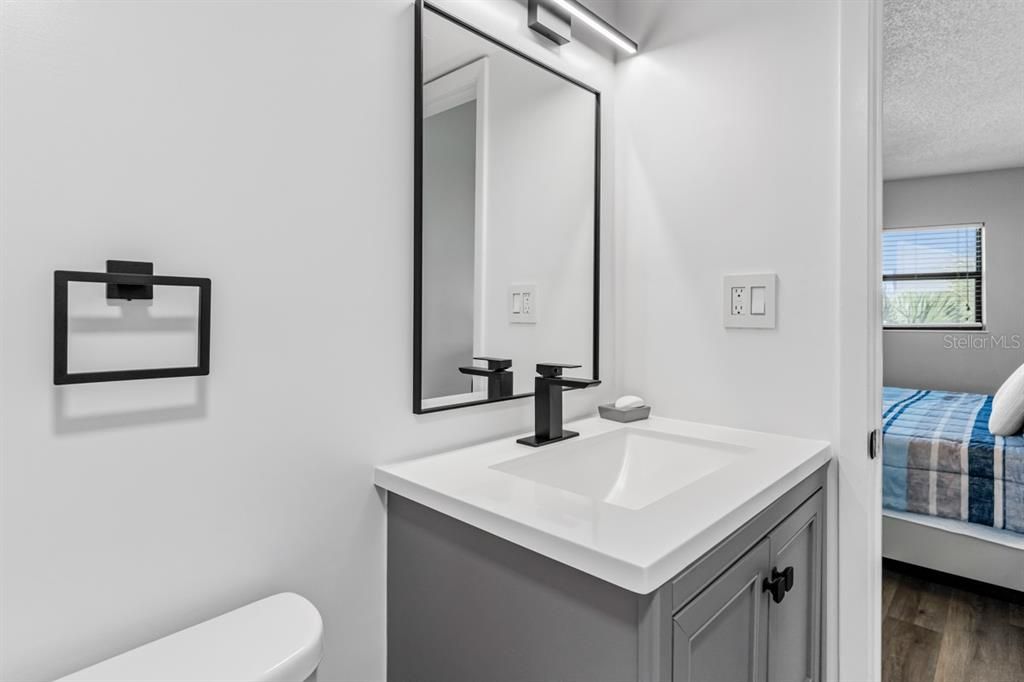 For Rent: $4,000 (2 beds, 2 baths, 1085 Square Feet)