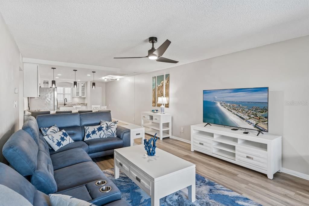 For Rent: $4,000 (2 beds, 2 baths, 1085 Square Feet)