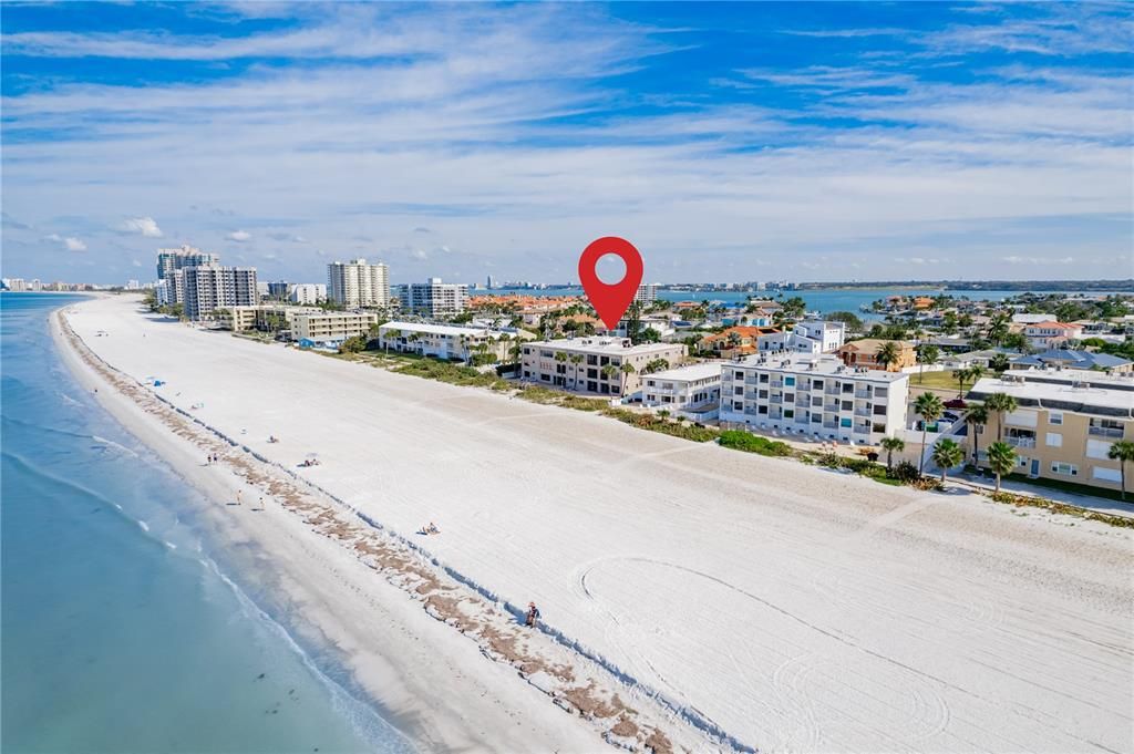 For Rent: $4,000 (2 beds, 2 baths, 1085 Square Feet)