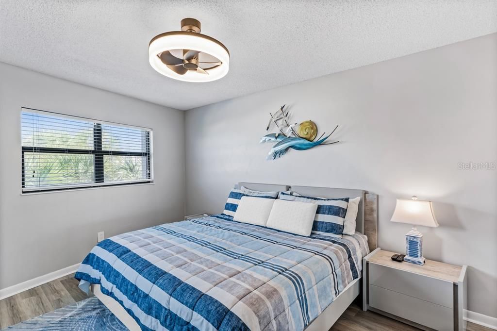 For Rent: $4,000 (2 beds, 2 baths, 1085 Square Feet)