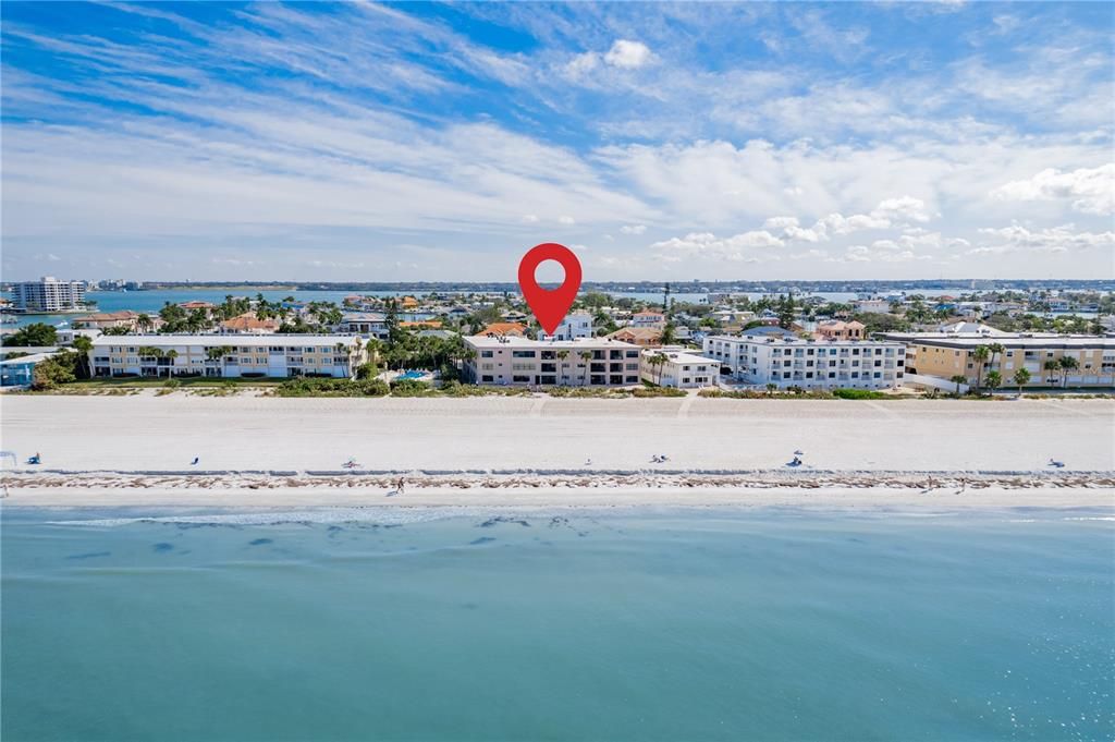 For Rent: $4,000 (2 beds, 2 baths, 1085 Square Feet)