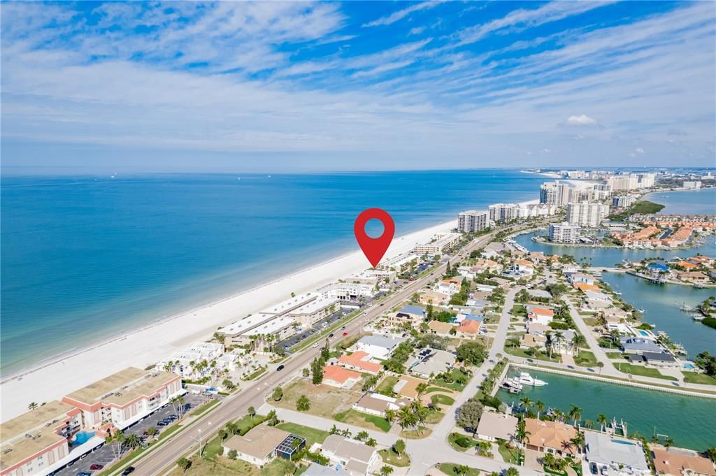 For Rent: $4,000 (2 beds, 2 baths, 1085 Square Feet)