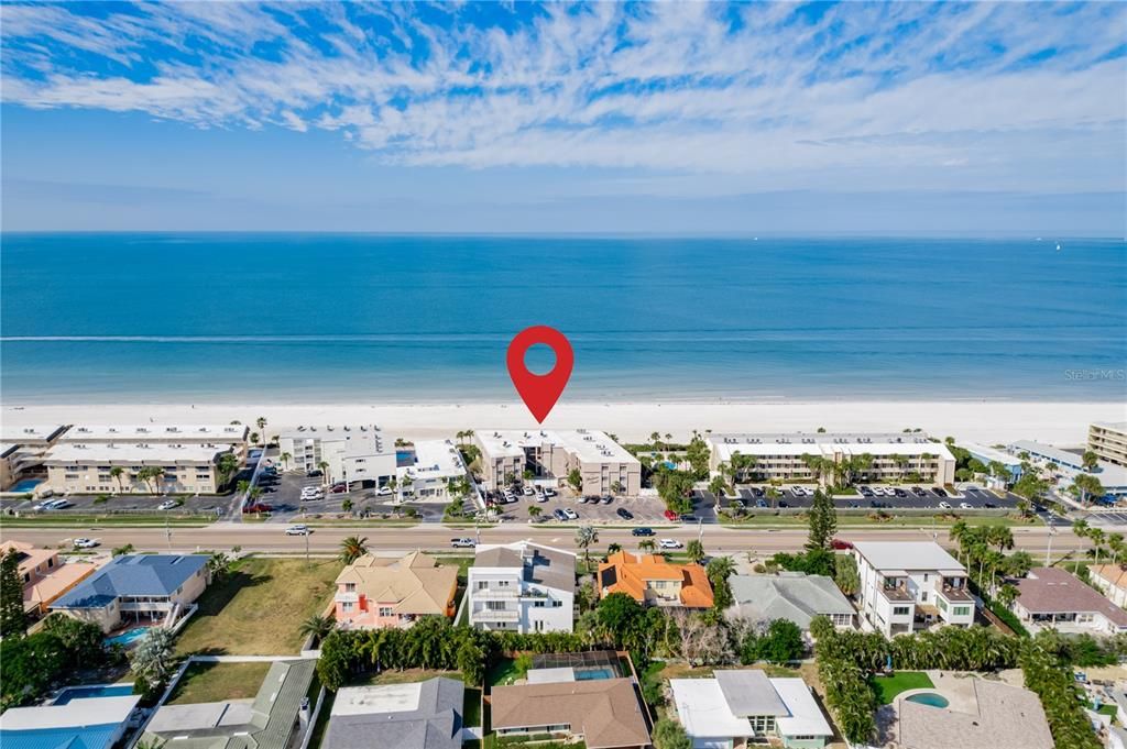 For Rent: $4,000 (2 beds, 2 baths, 1085 Square Feet)