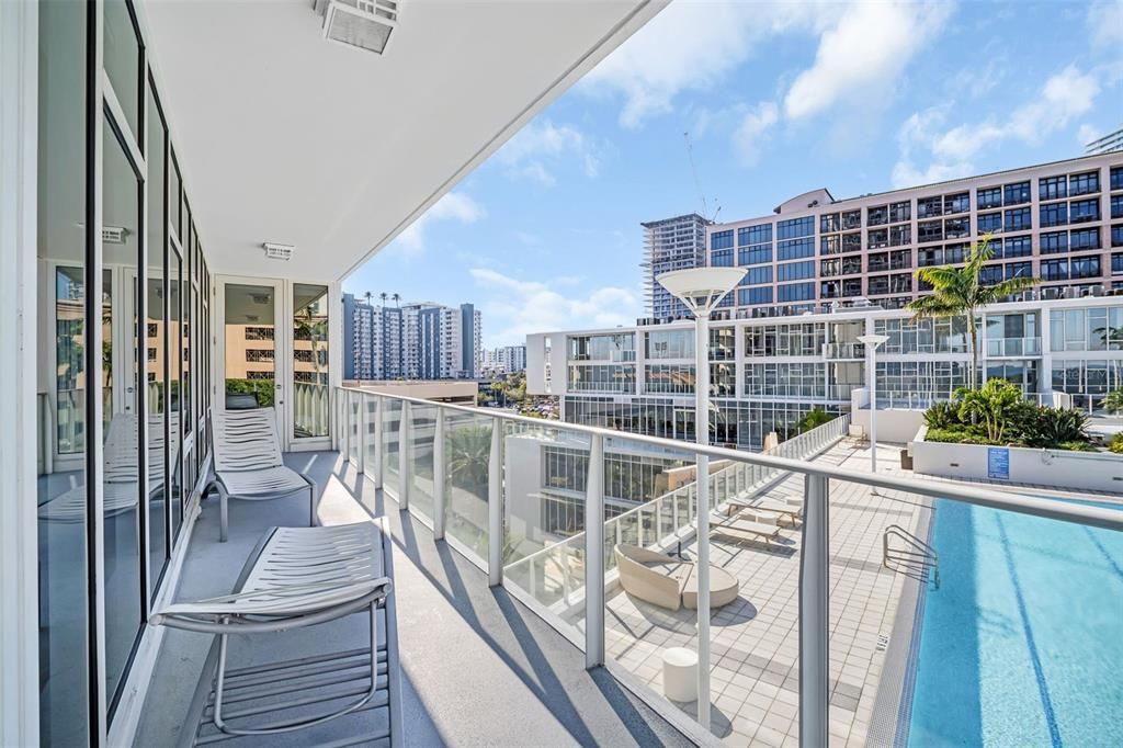 For Sale: $1,150,000 (2 beds, 2 baths, 1465 Square Feet)