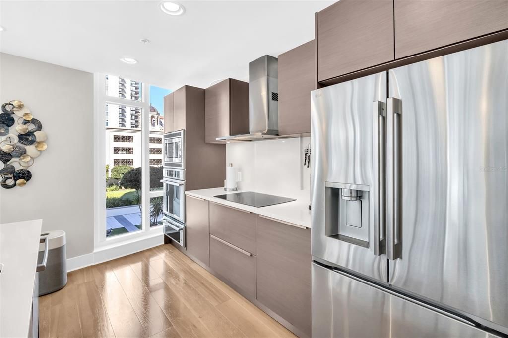 For Sale: $1,150,000 (2 beds, 2 baths, 1465 Square Feet)