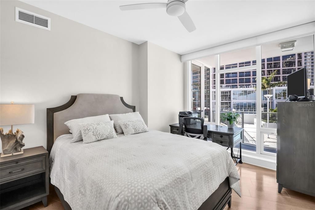 For Sale: $1,150,000 (2 beds, 2 baths, 1465 Square Feet)