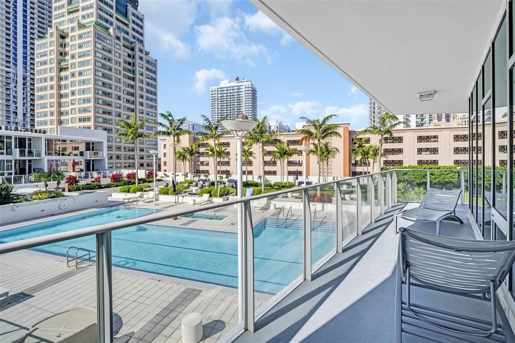 For Sale: $1,150,000 (2 beds, 2 baths, 1465 Square Feet)