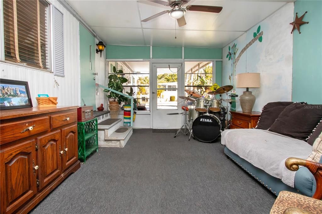 En Venta: $87,000 (2 camas, 2 baños, 720 Pies cuadrados)