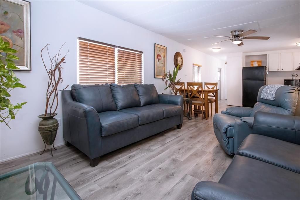 En Venta: $87,000 (2 camas, 2 baños, 720 Pies cuadrados)