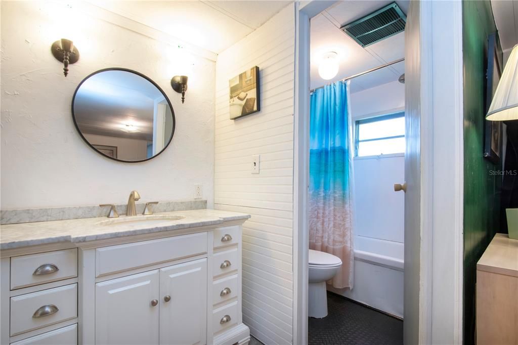 En Venta: $87,000 (2 camas, 2 baños, 720 Pies cuadrados)