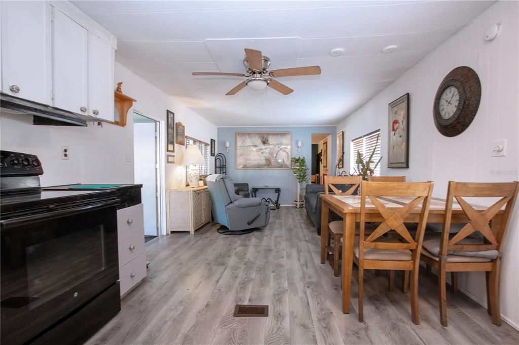 En Venta: $87,000 (2 camas, 2 baños, 720 Pies cuadrados)