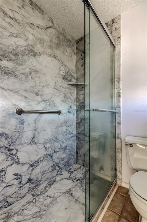 Activo con contrato: $89,900 (3 camas, 2 baños, 1356 Pies cuadrados)