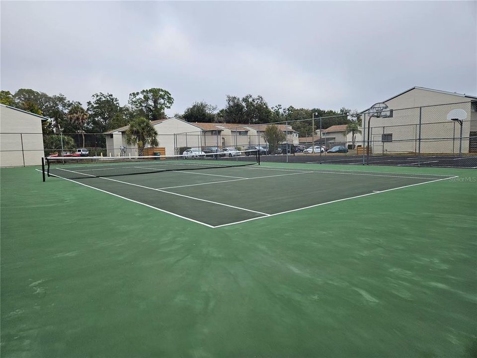 Activo con contrato: $89,900 (3 camas, 2 baños, 1356 Pies cuadrados)
