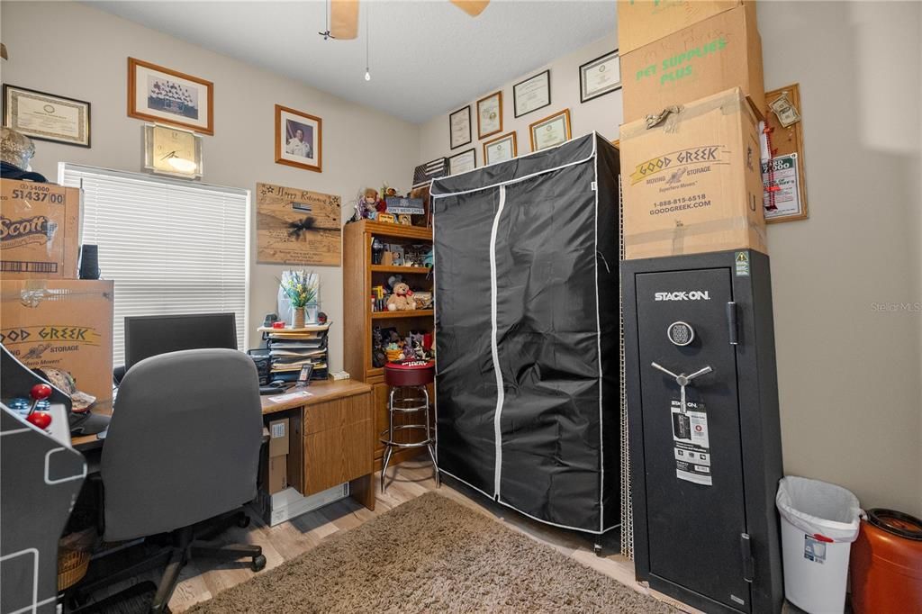 На продажу: $499,800 (4 спален, 2 ванн, 1683 Квадратных фут)