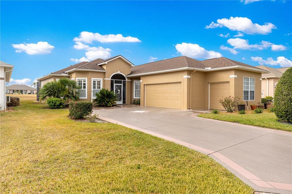 Recently Sold: $349,900 (2 beds, 2 baths, 1494 Square Feet)