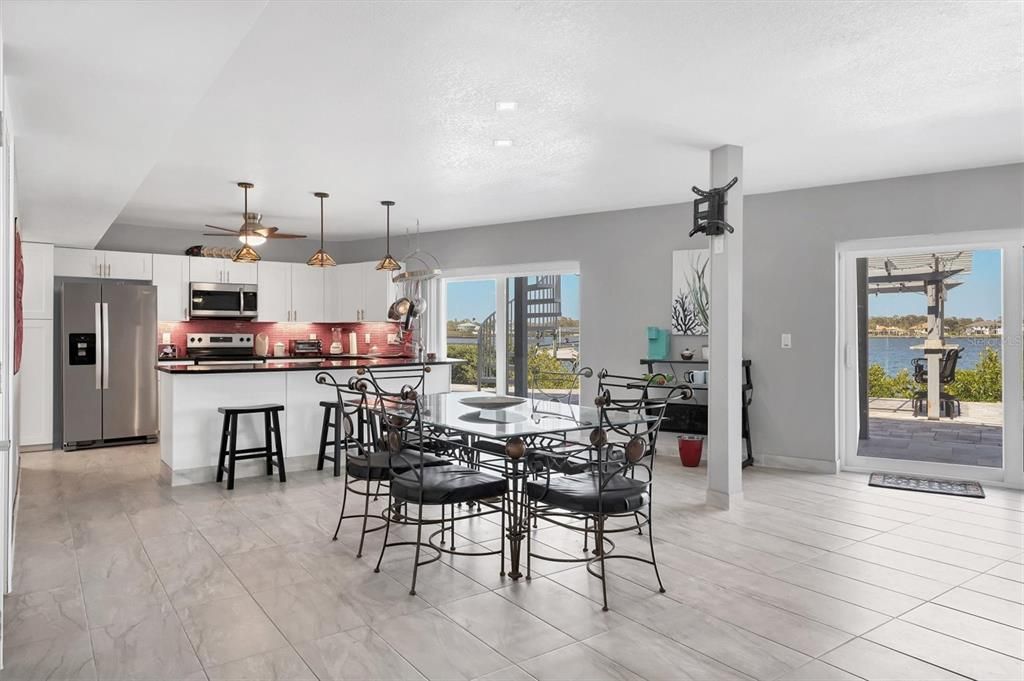 For Sale: $2,420,000 (4 beds, 4 baths, 4071 Square Feet)