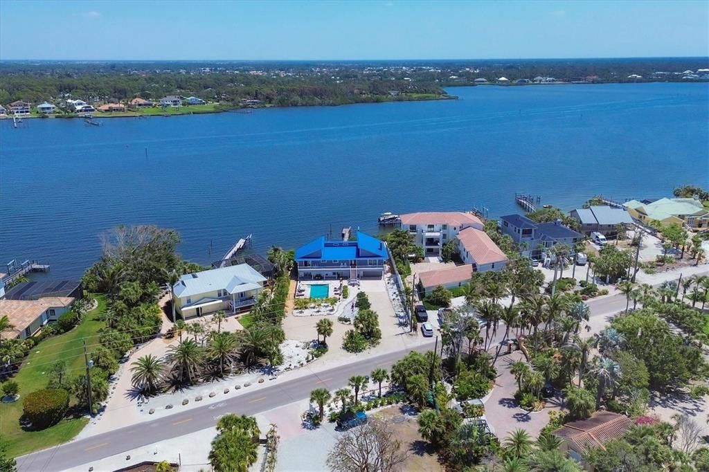 For Sale: $2,420,000 (4 beds, 4 baths, 4071 Square Feet)