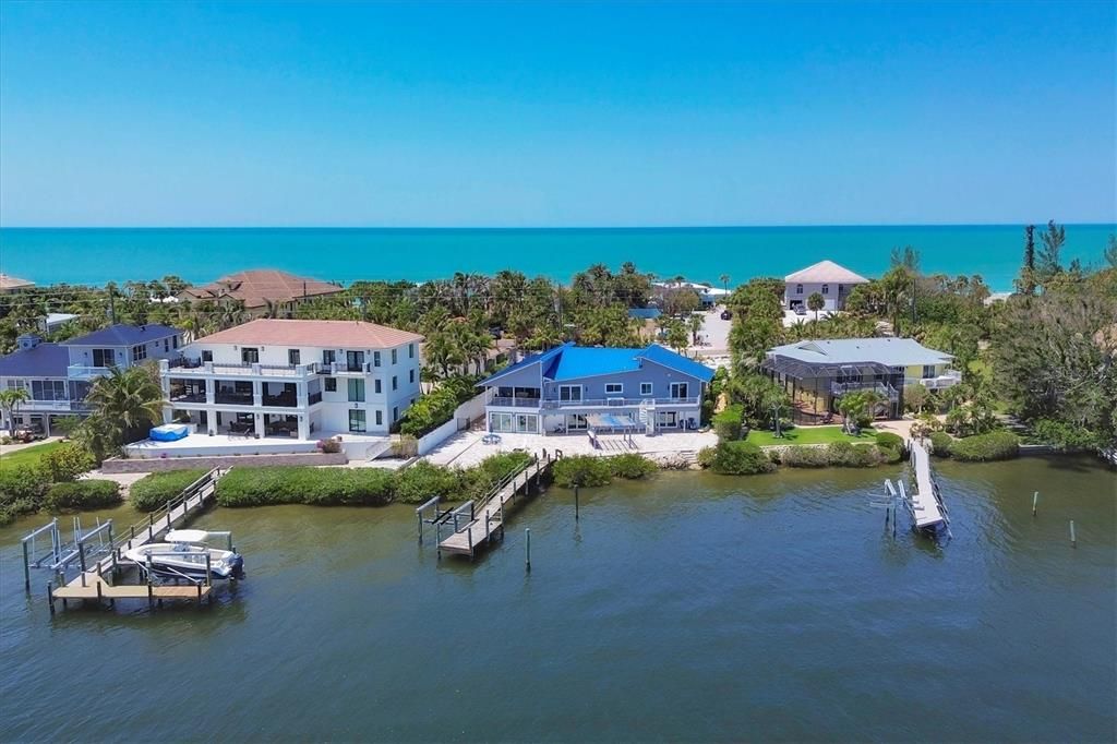 For Sale: $2,420,000 (4 beds, 4 baths, 4071 Square Feet)