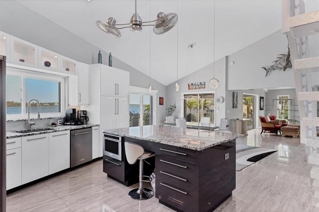 For Sale: $2,420,000 (4 beds, 4 baths, 4071 Square Feet)
