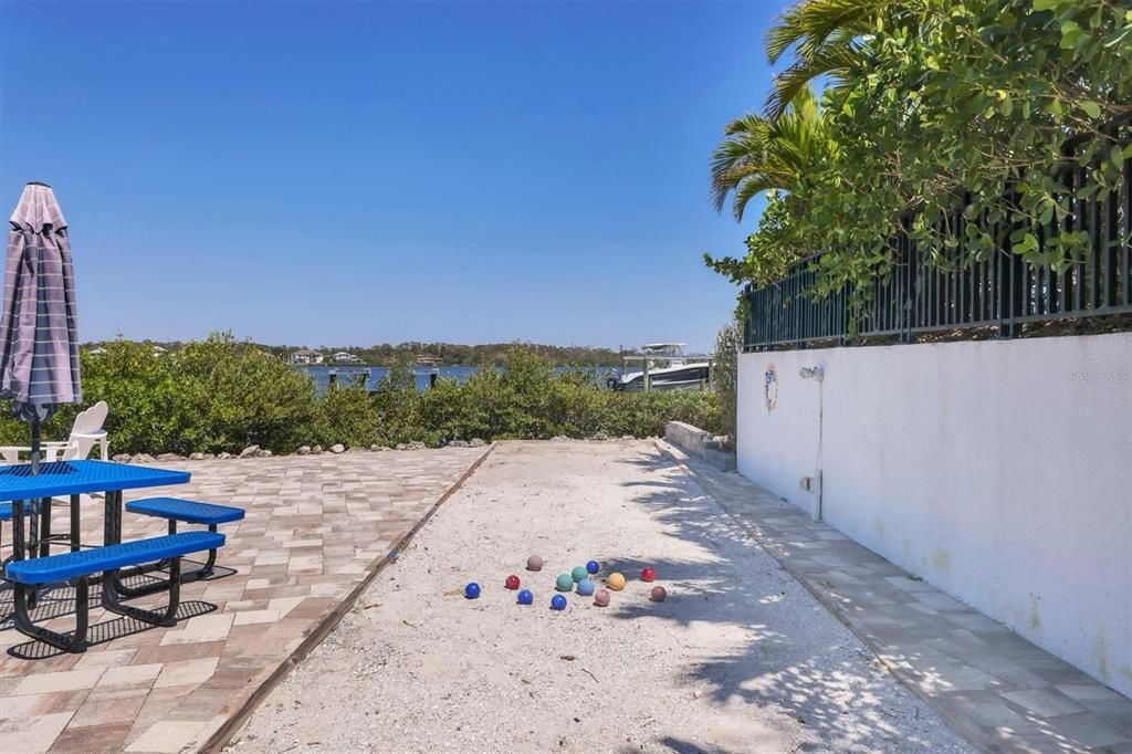 For Sale: $2,420,000 (4 beds, 4 baths, 4071 Square Feet)
