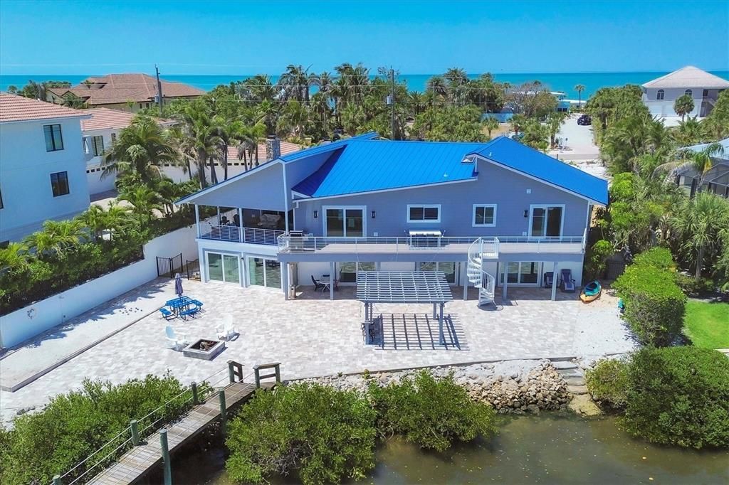 For Sale: $2,420,000 (4 beds, 4 baths, 4071 Square Feet)