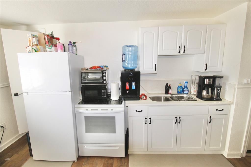 For Sale: $724,900 (5 beds, 0 baths, 3515 Square Feet)