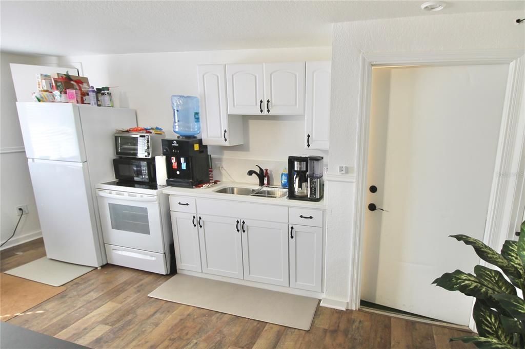 For Sale: $724,900 (5 beds, 0 baths, 3515 Square Feet)