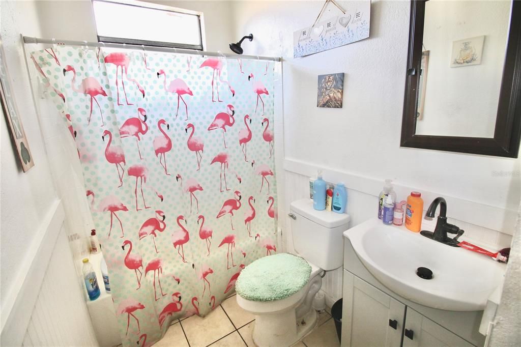 En Venta: $284,900 (5 camas, 0 baños, 1384 Pies cuadrados)